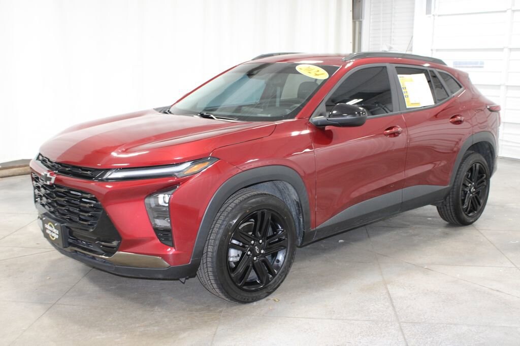 Used 2024 Chevrolet Trax Activ SUV