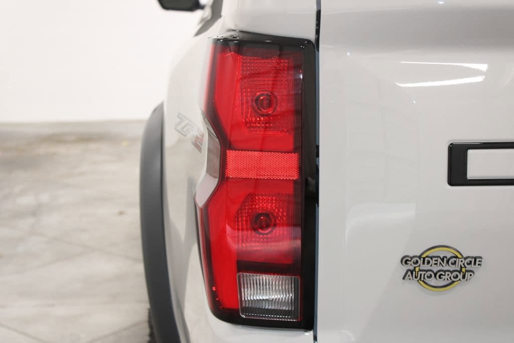 2026 Chevrolet Colorado ZR2 - Photo 16