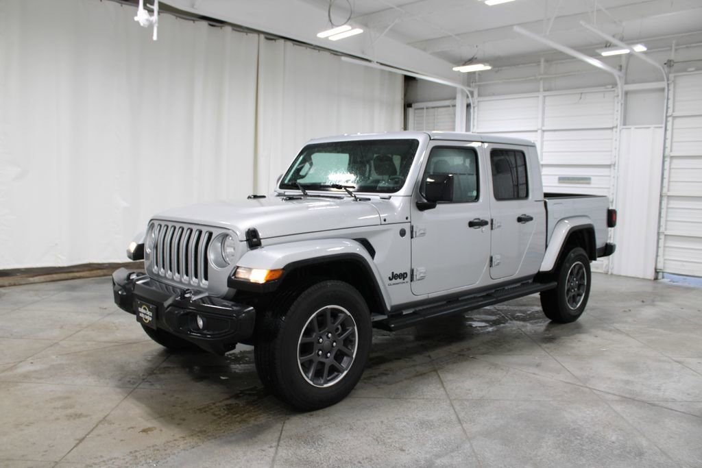 2023 Jeep Gladiator Overland photo 3