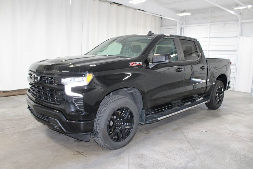 2022 Chevrolet Silverado 1500 RST photo 3