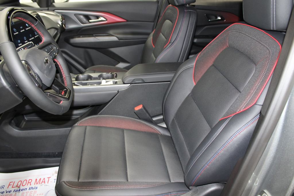 2026 Chevrolet Equinox EV RS - Photo 14