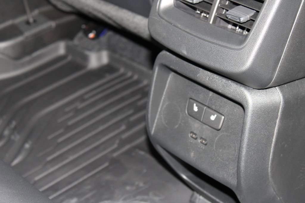 2026 Chevrolet Equinox EV RS - Photo 29