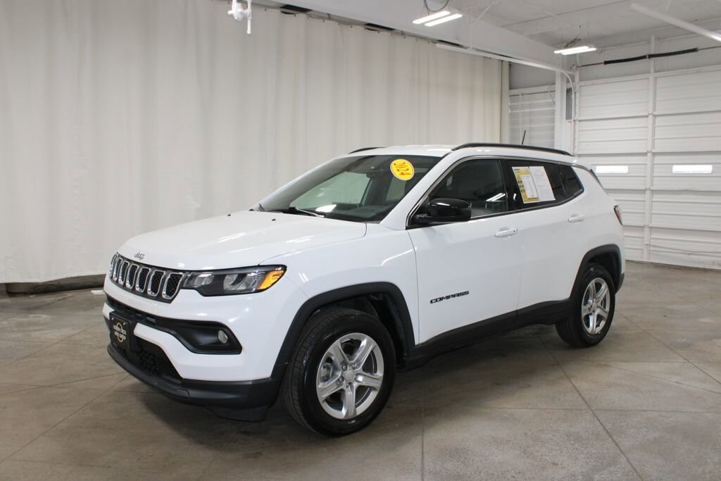 Used 2024 Jeep Compass Latitude