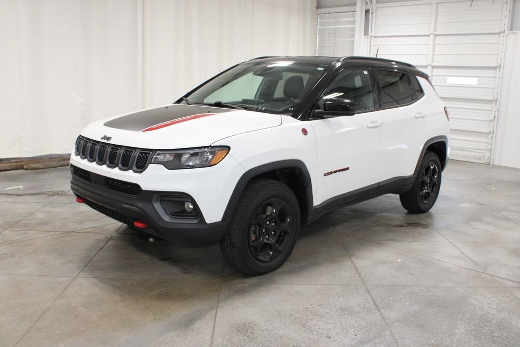 2023 Jeep Compass Trailhawk photo 3