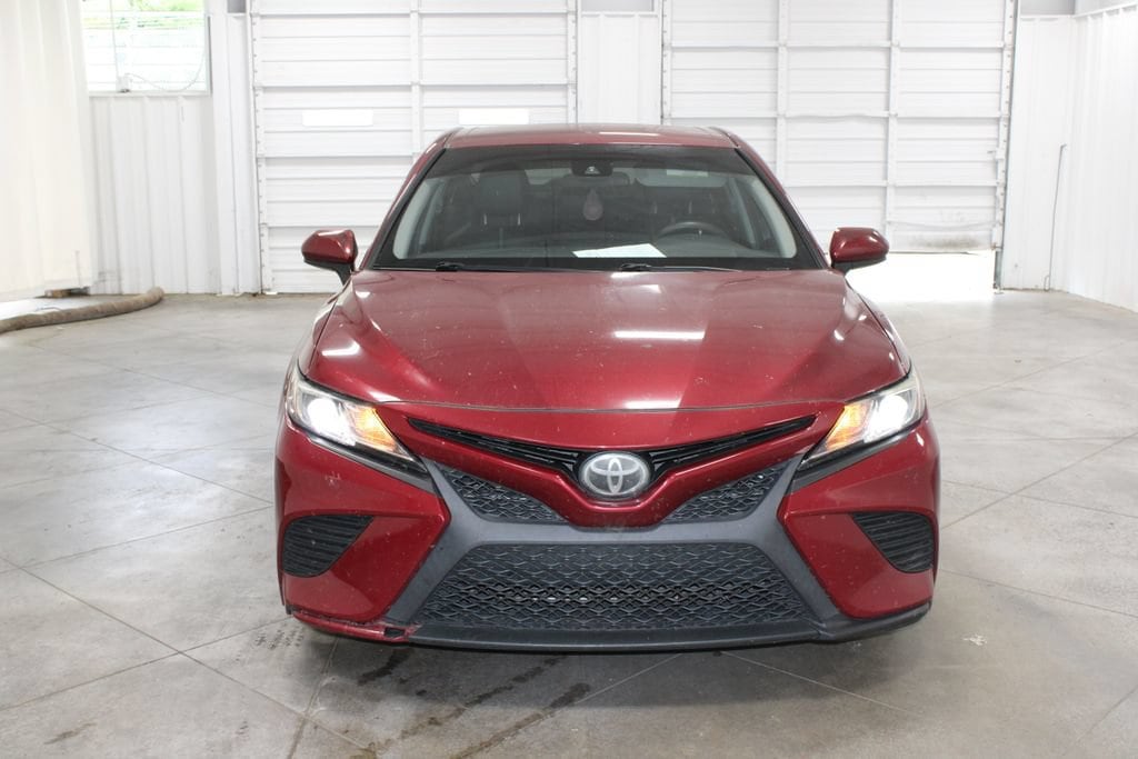 Used 2018 Toyota Camry SE with VIN 4T1B11HK6JU547930 for sale in Lexington, TN