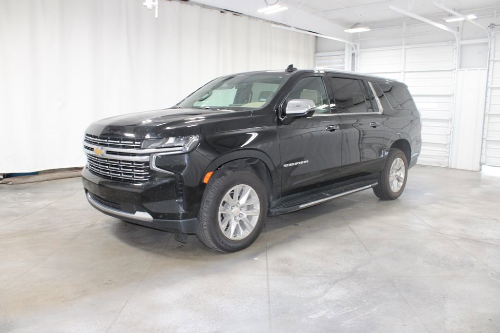 2024 Chevrolet Suburban Premier photo 3