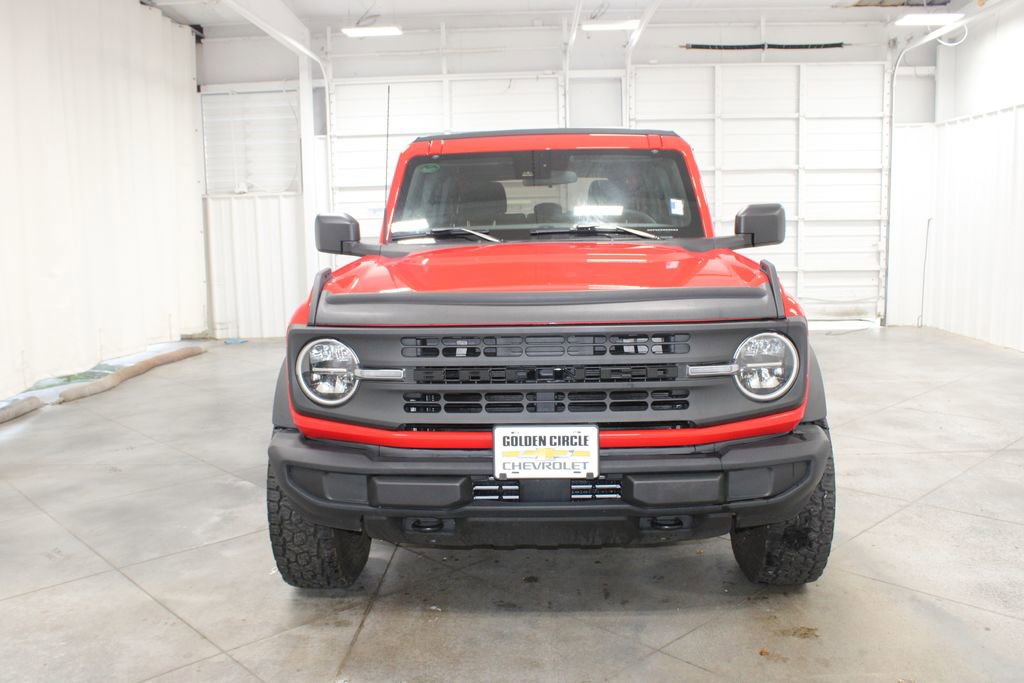 2023 Ford Bronco Base photo 2