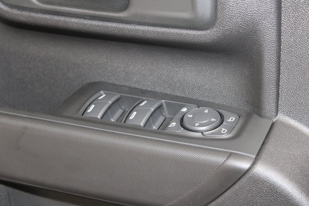 2026 Chevrolet Silverado 2500 HD Custom - Photo 43