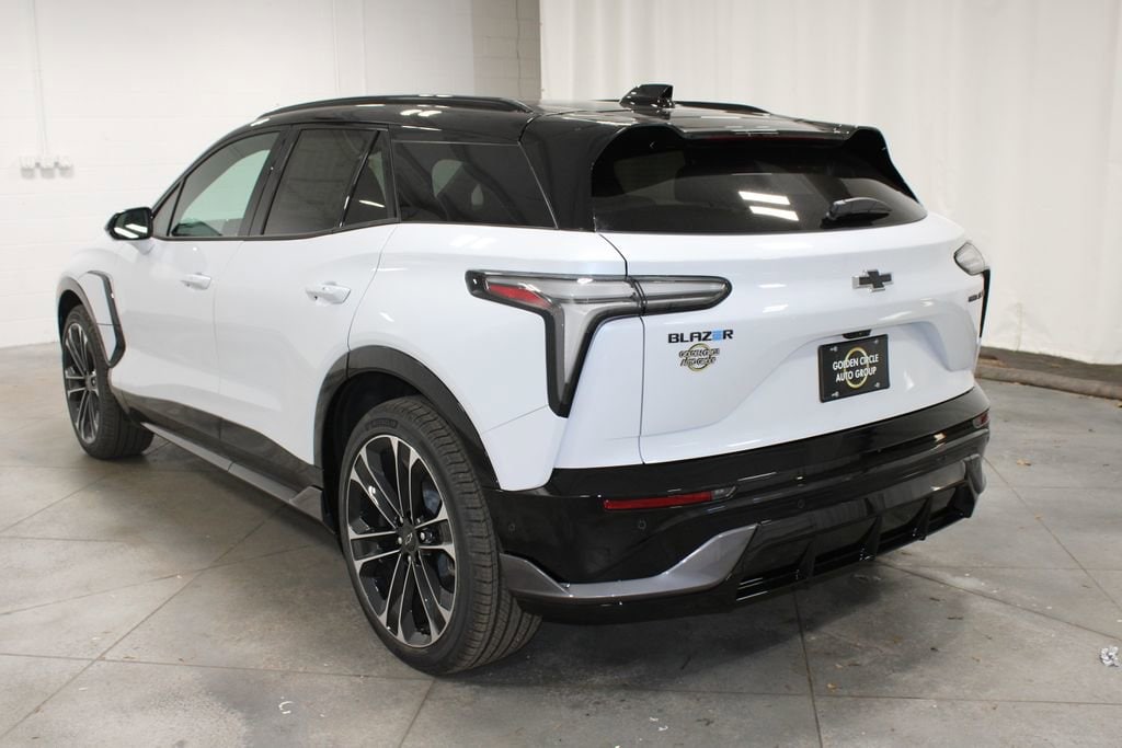 2026 Chevrolet Blazer EV SS - Photo 7
