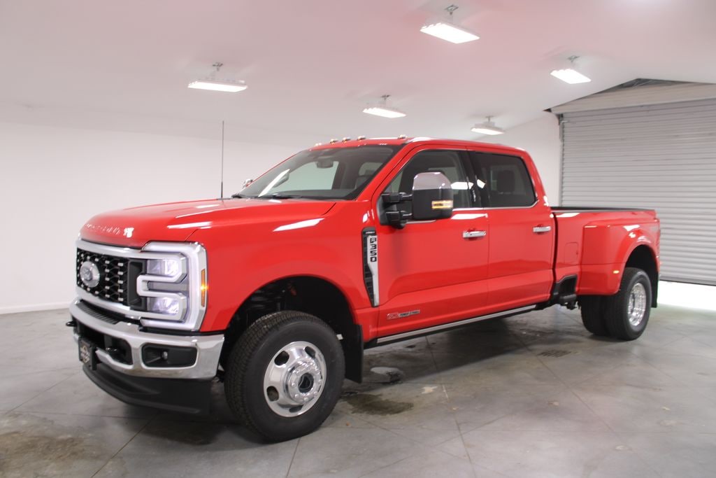 New 2026 Ford F-350SD Lariat Truck