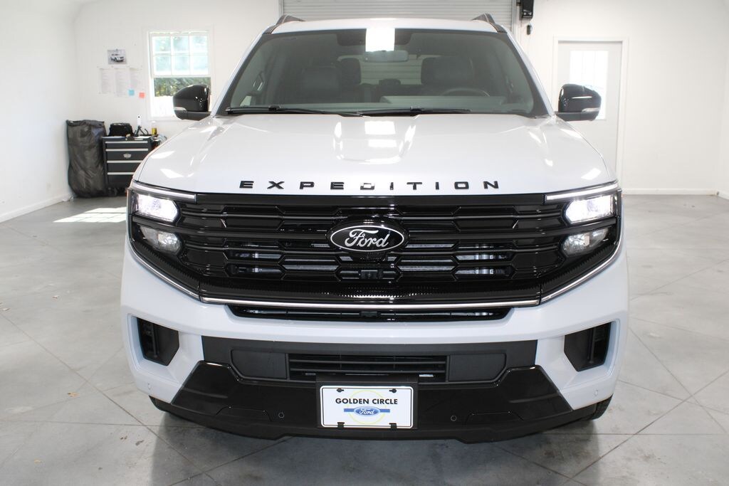 New 2025 Ford Expedition Platinum SUV