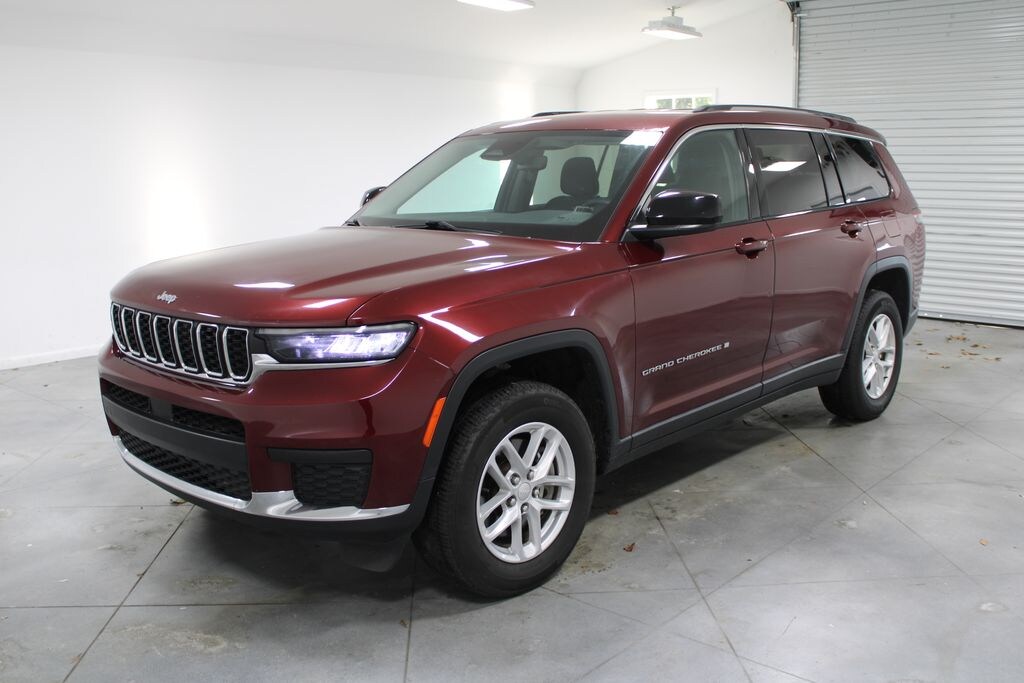 Used 2023 Jeep Grand Cherokee L Laredo SUV