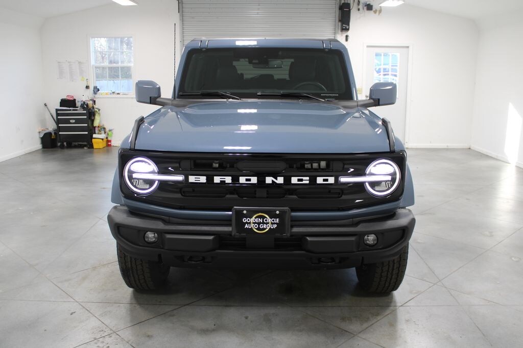New 2025 Ford Bronco Outer Banks SUV