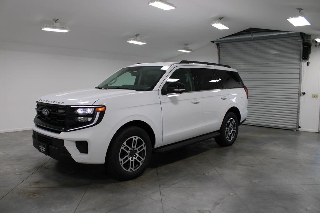 New 2026 Ford Expedition Active SUV