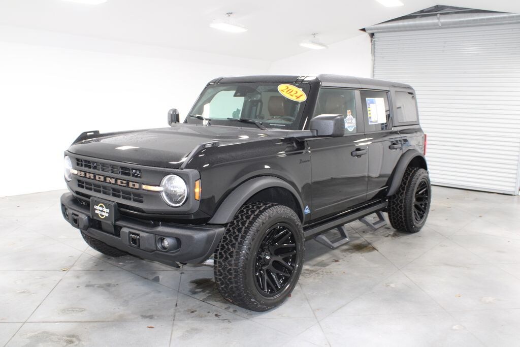 Used 2024 Ford Bronco Black Diamond SUV