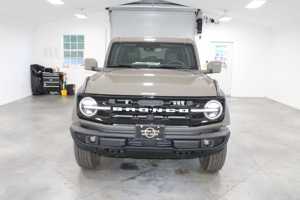 New 2026 Ford Bronco Outer Banks SUV