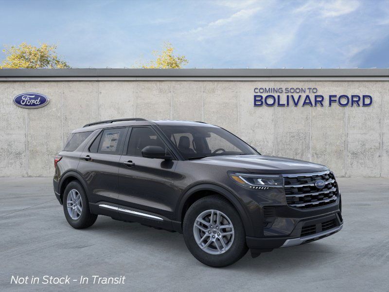 2025 Ford Explorer photo 2