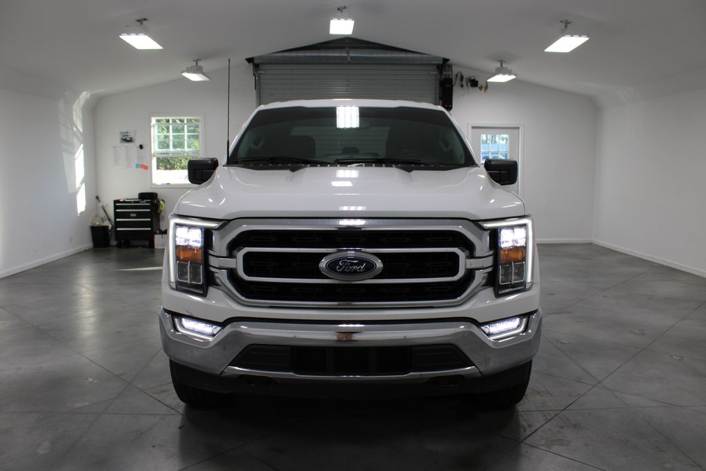 2023 Ford F-150 XLT photo 2