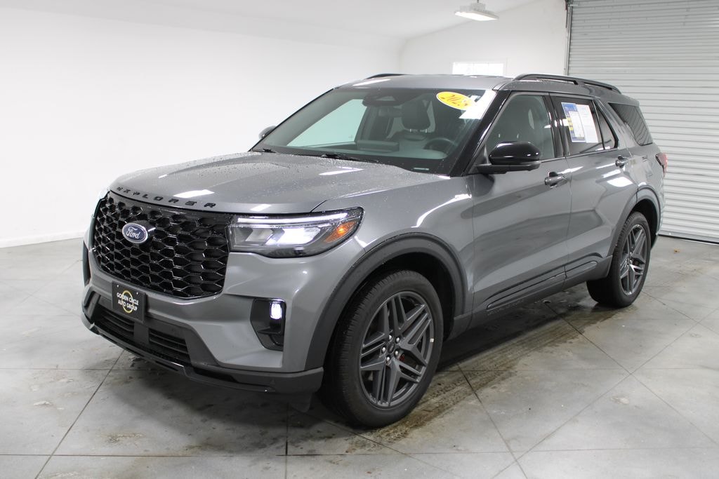 Used 2025 Ford Explorer ST-Line SUV