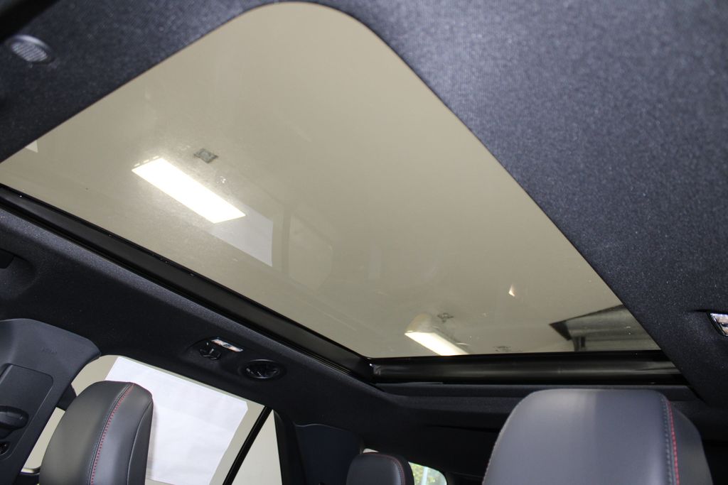 2026 Ford Explorer ST - Photo 61