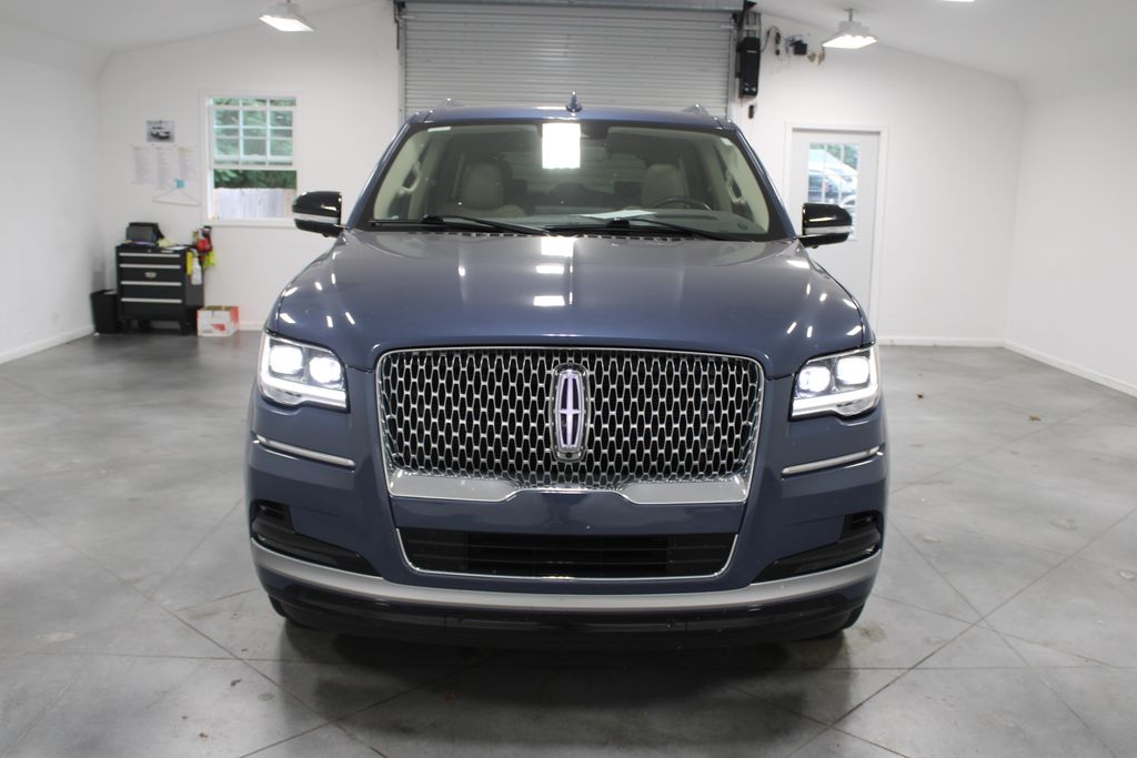 2022 Lincoln Navigator Reserve photo 2