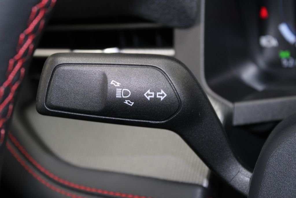 2026 Ford Explorer ST - Photo 40