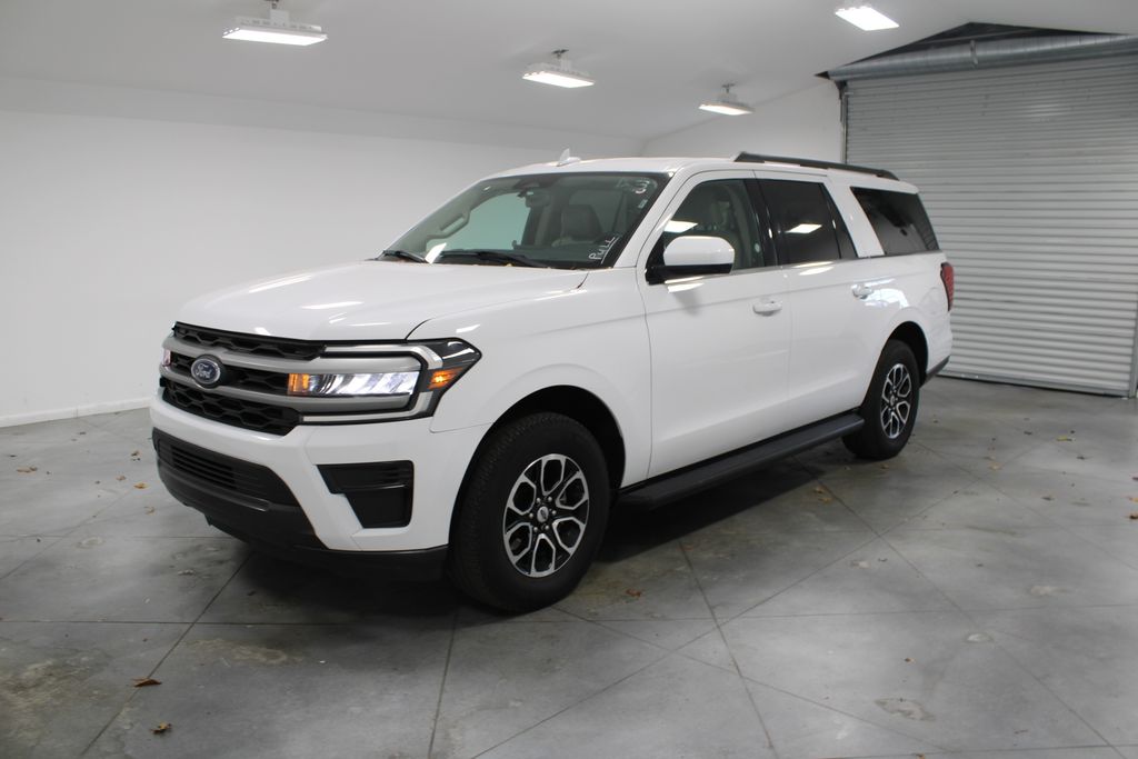 2024 Ford Expedition MAX XLT photo 3
