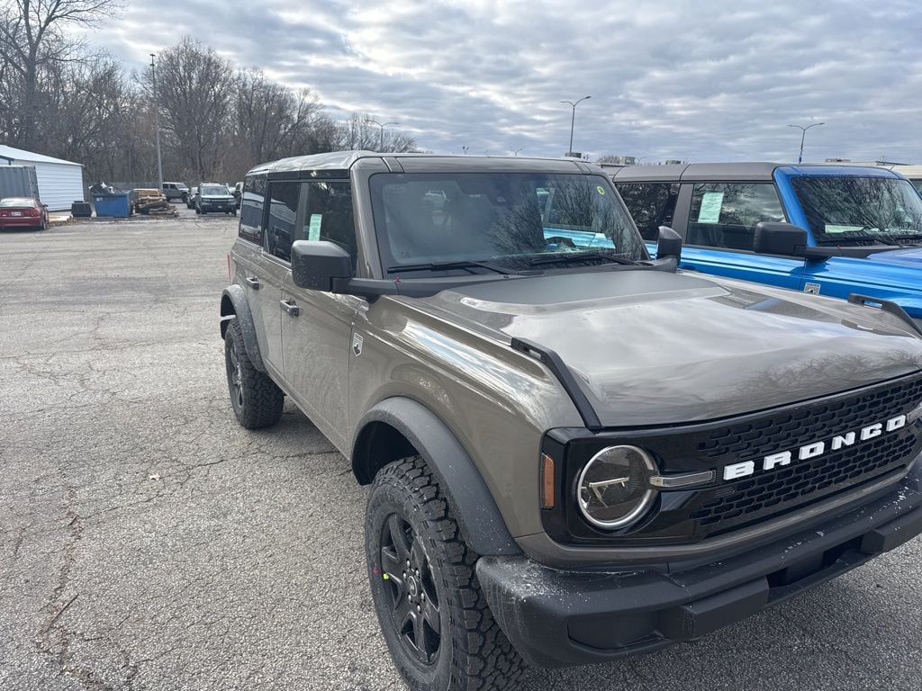 2025 Ford Bronco 4-Door Big Bend's photo