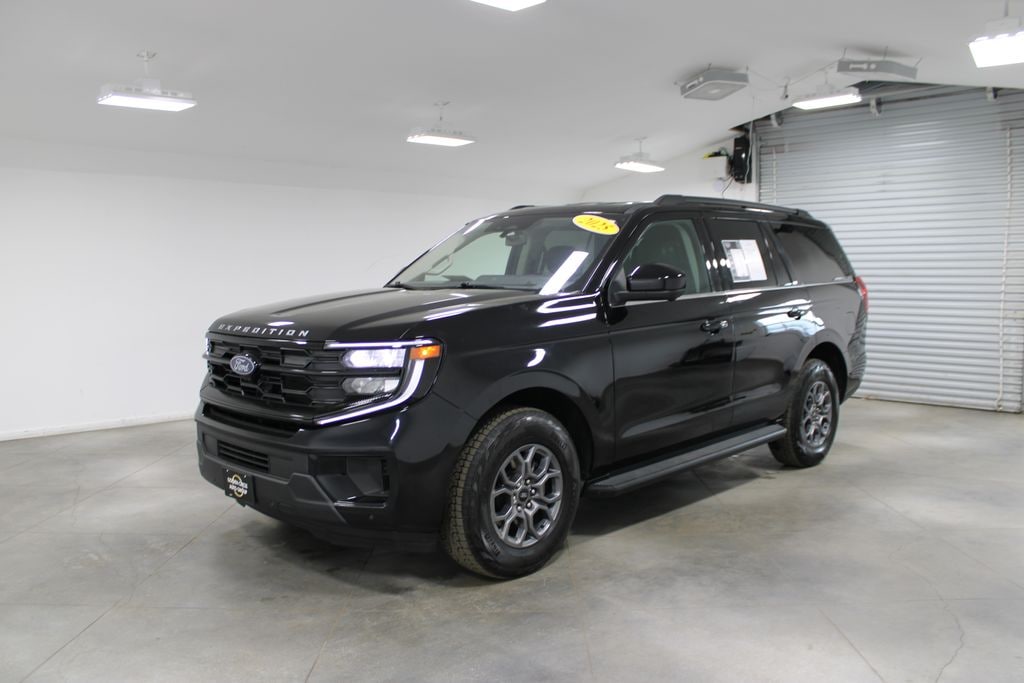 Used 2025 Ford Expedition Active SUV