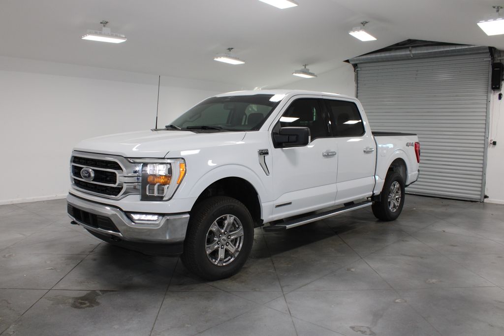 2023 Ford F-150 XLT photo 3