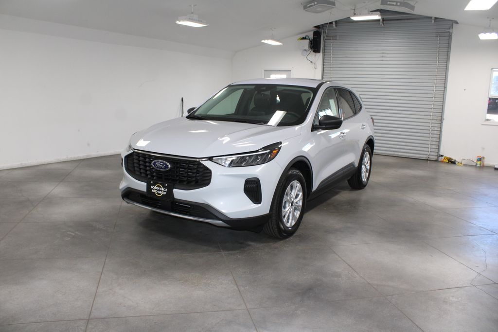 2026 Ford Escape Active photo 3