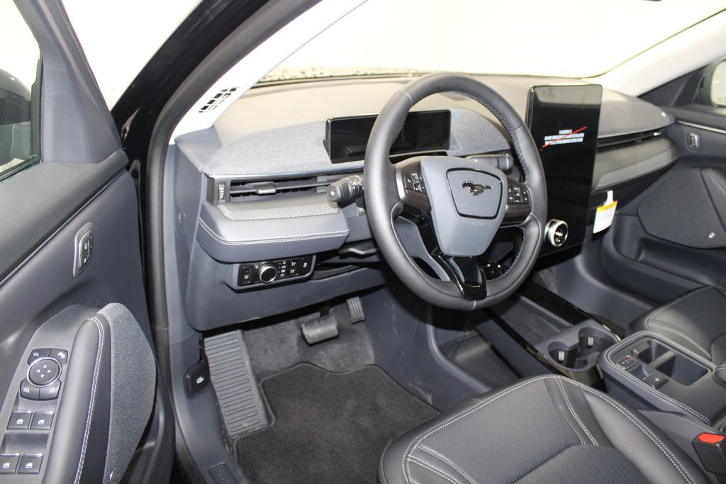 2025 Ford Mustang Mach-E Premium - Photo 20