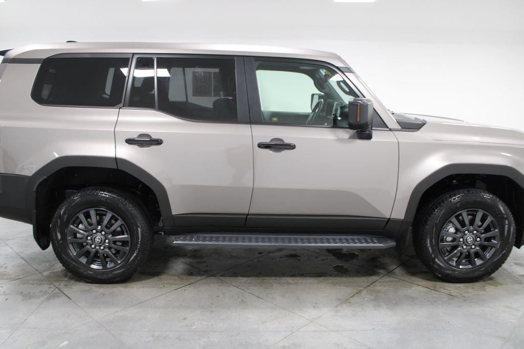 2025 Toyota Land Cruiser 11
