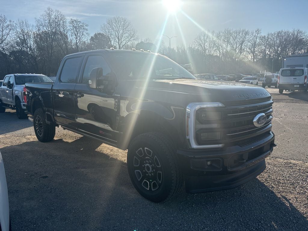 2026 Ford F-350 Super Duty Platinum's photo