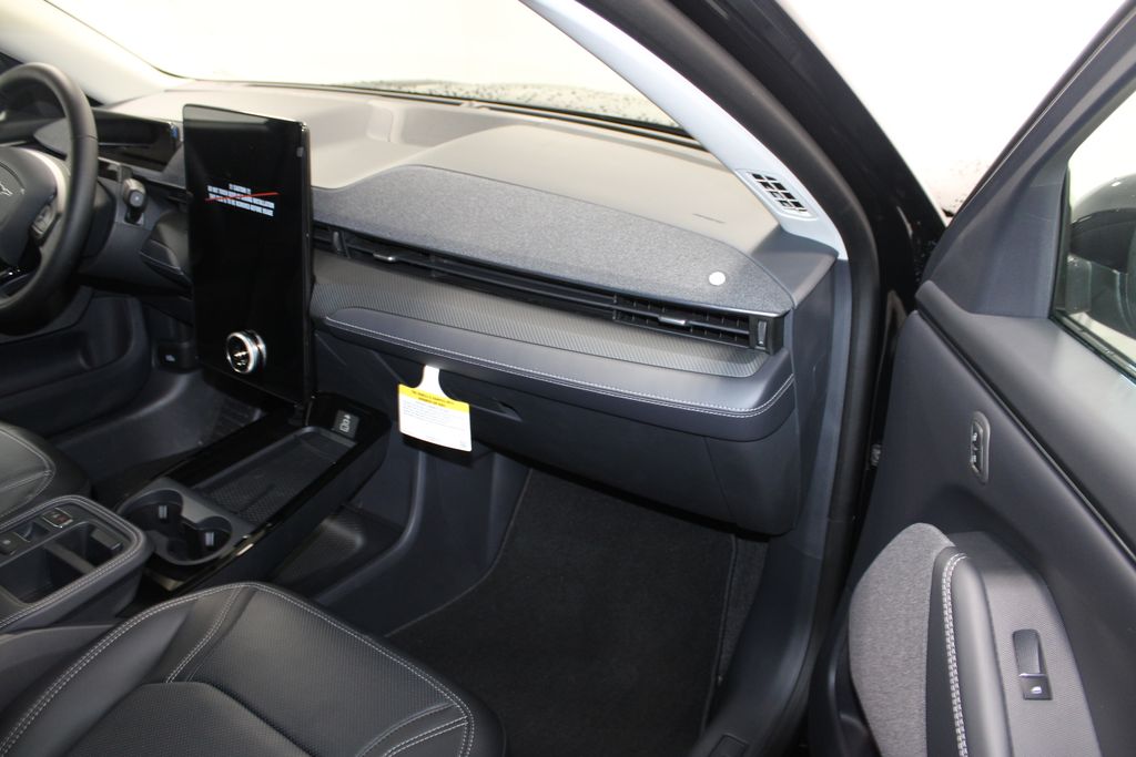 2025 Ford Mustang Mach-E Premium - Photo 27