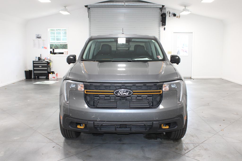 2025 Ford Maverick Tremor photo 2