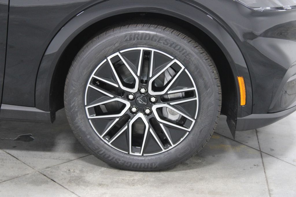 2025 Ford Mustang Mach-E Premium - Photo 15