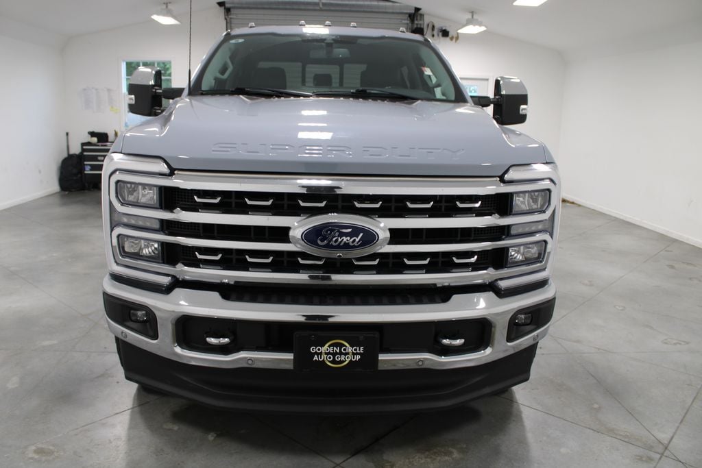 Used 2024 Ford F-250SD Lariat Truck