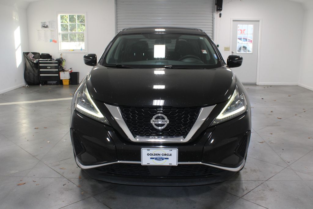2019 Nissan Murano S photo 2