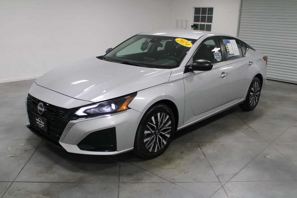 2024 Nissan Altima 2.5 SV photo 3