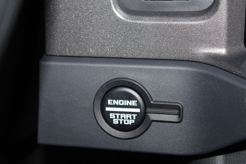 2025 Ford Bronco 4-Door Base - Photo 34