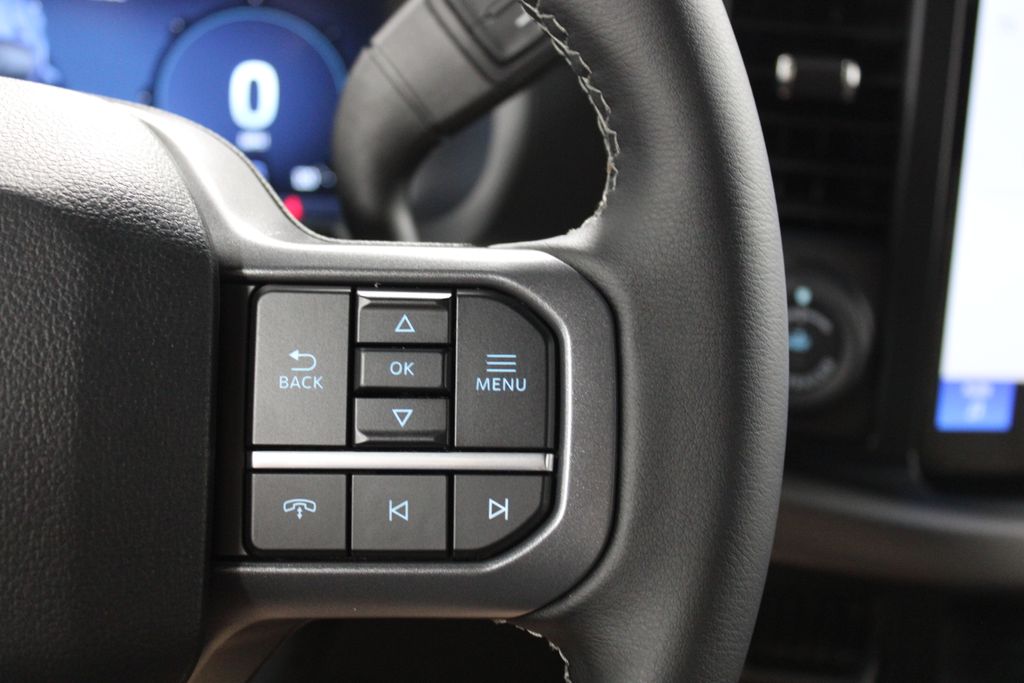 2025 Ford F-150 XLT - Photo 39