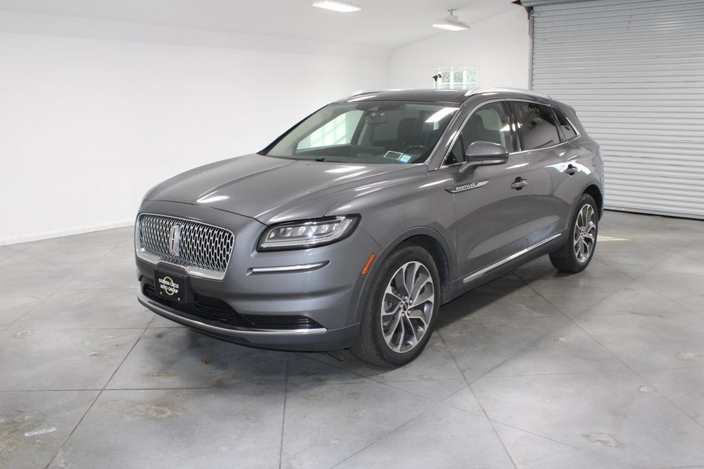 2022 Lincoln Nautilus Reserve photo 2