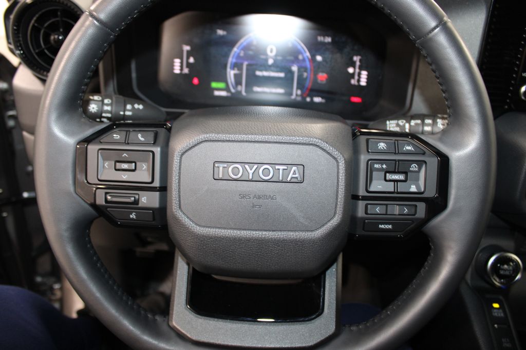 2025 Toyota Land Cruiser 35
