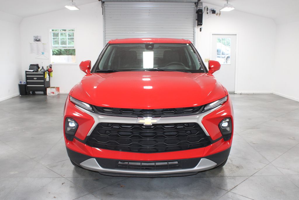 2024 Chevrolet Blazer 2LT photo 2