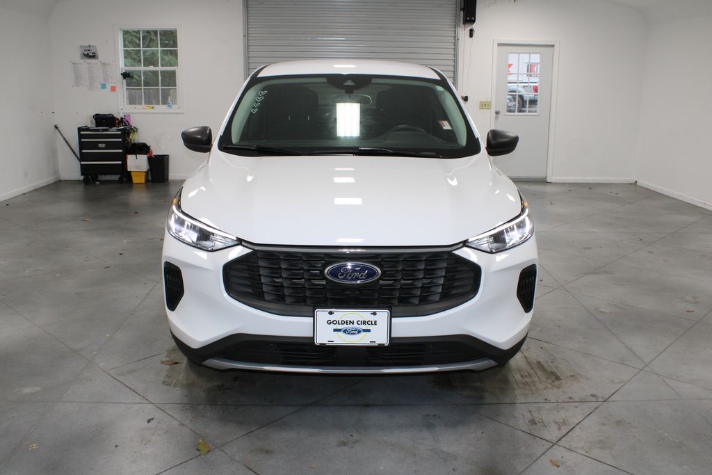 2024 Ford Escape Active photo 2