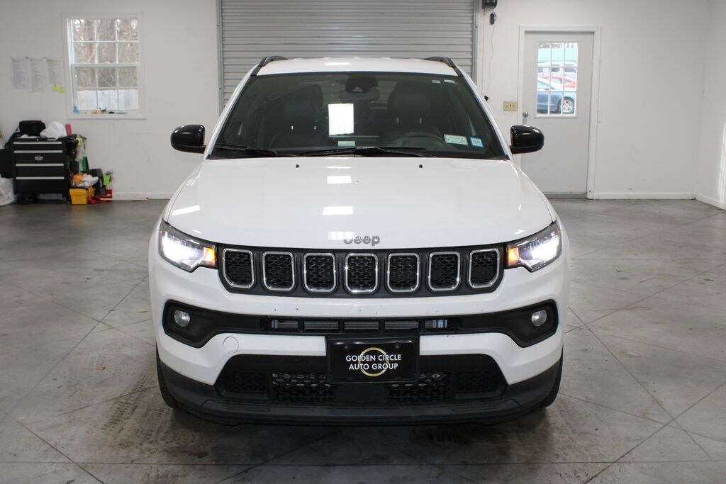 Used 2024 Jeep Compass Latitude SUV