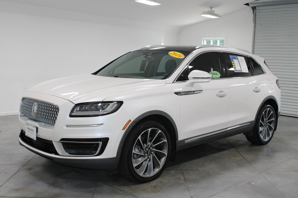 2019 Lincoln Nautilus Reserve photo 3