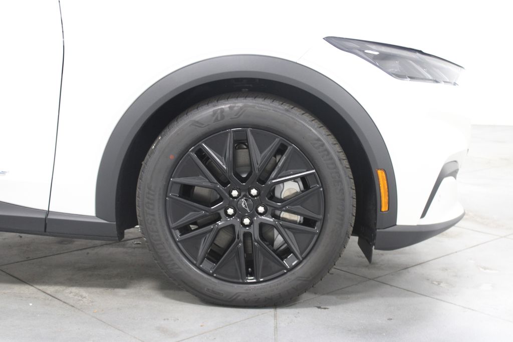 2025 Ford Mustang Mach-E Select - Photo 11