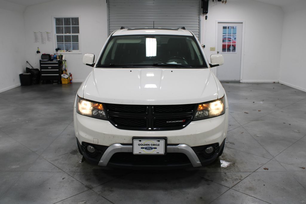 2020 Dodge Journey Crossroad photo 2